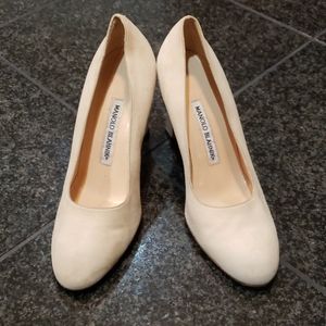 VTG 90s Manolo Blahnik Suede Heels
